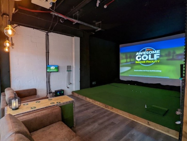 Awesome Golf Indoor Facility